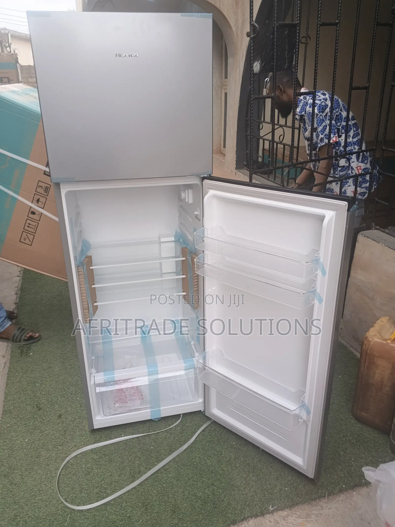 Hisense Ref306DR Refrigerator 306L – REF306DR Model