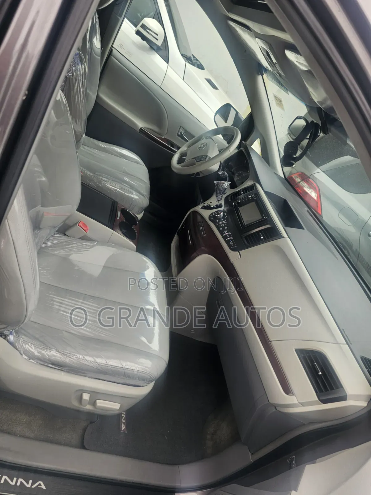 Toyota Sienna 2014 Gray