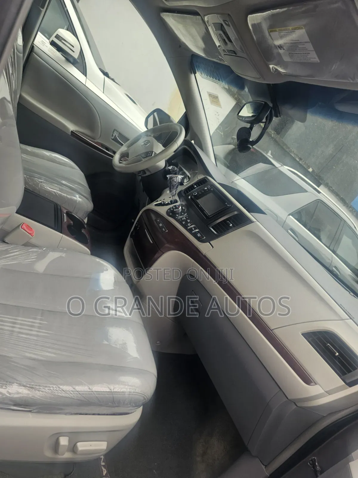 Toyota Sienna 2014 Gray