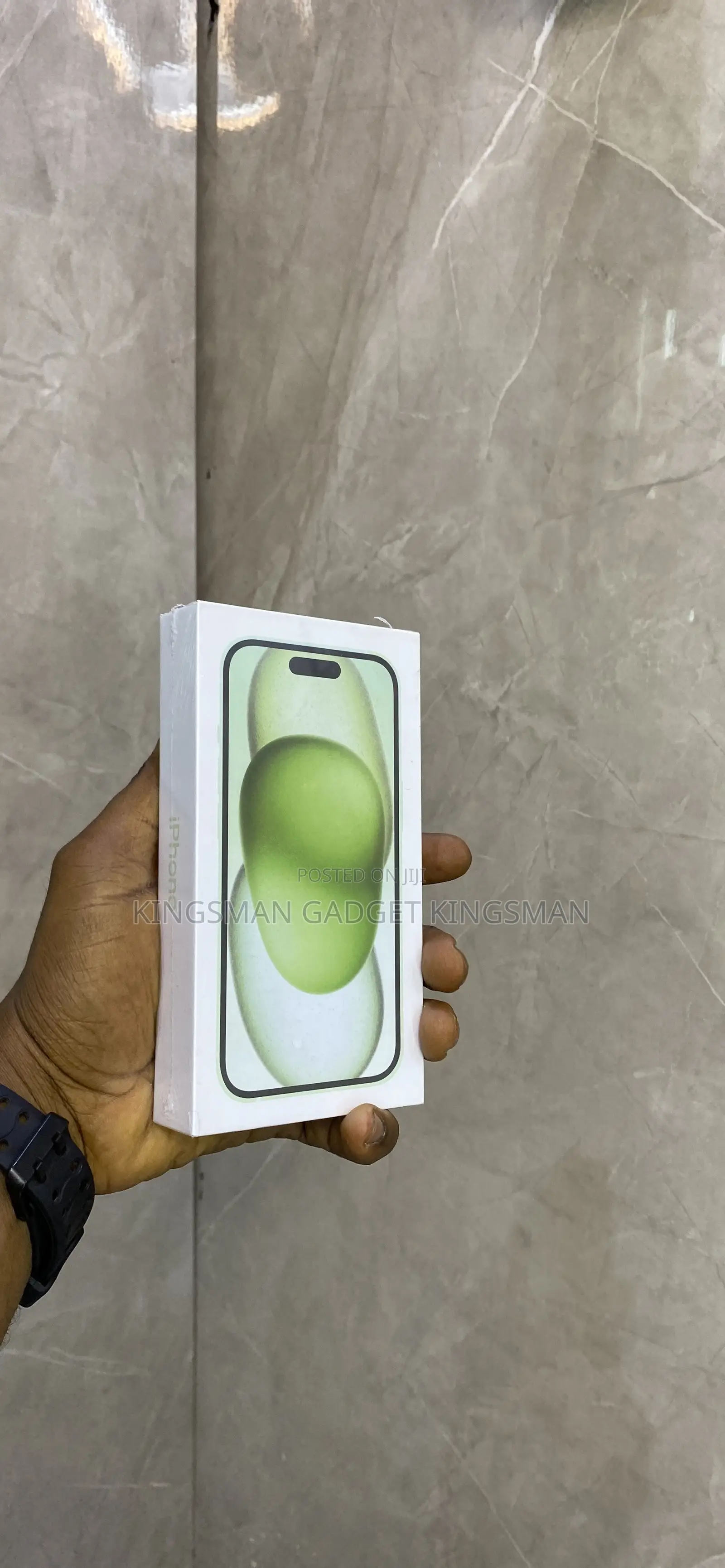 New Apple iPhone 15 256 GB Green