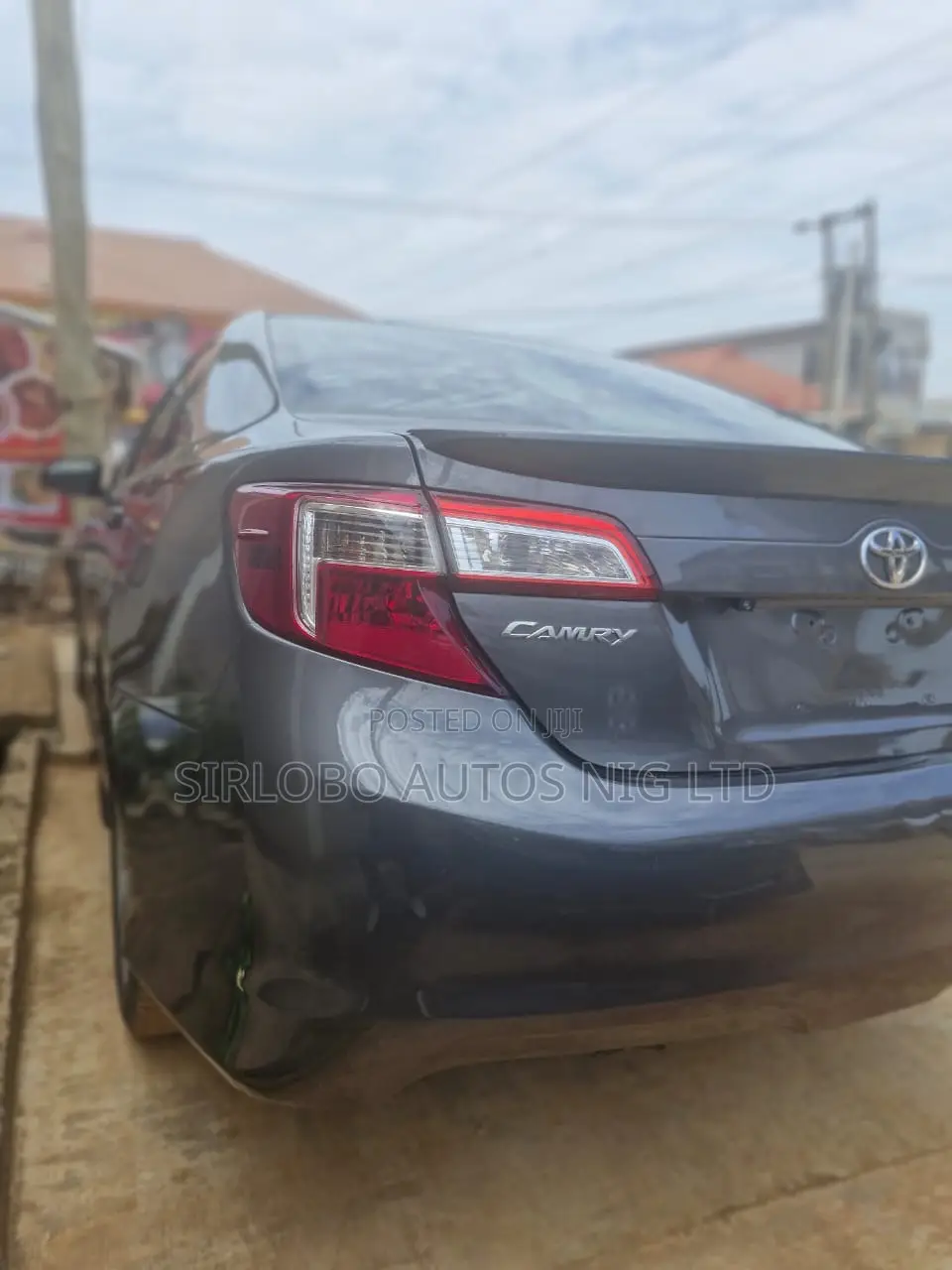 Toyota Camry SE 4dr Sedan (2.5L 4cyl 6A) 2013 Gray