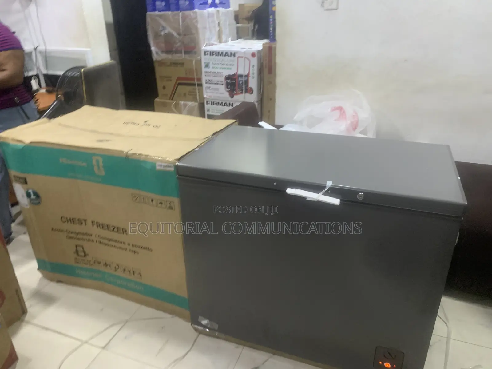 Hisense FC340SH 250L Freezer for Ice Cream, Meat, and Frozen Produce