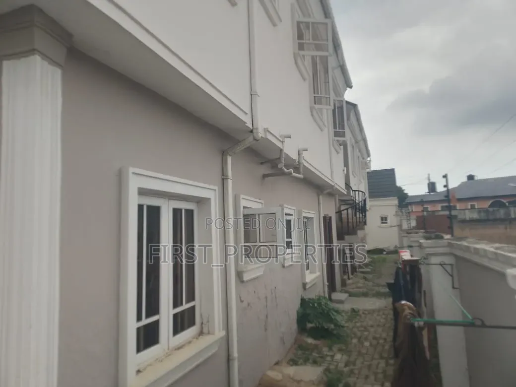 Furnished 3bdrm Block of Flats in Podo, Ibadan for sale