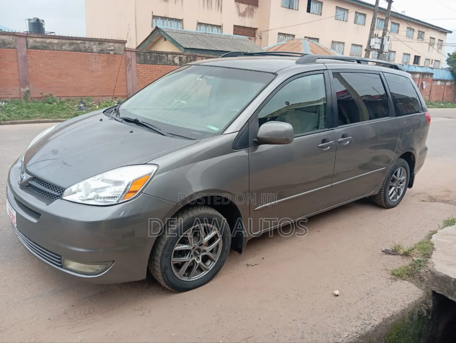 Toyota Sienna 2005 Gray