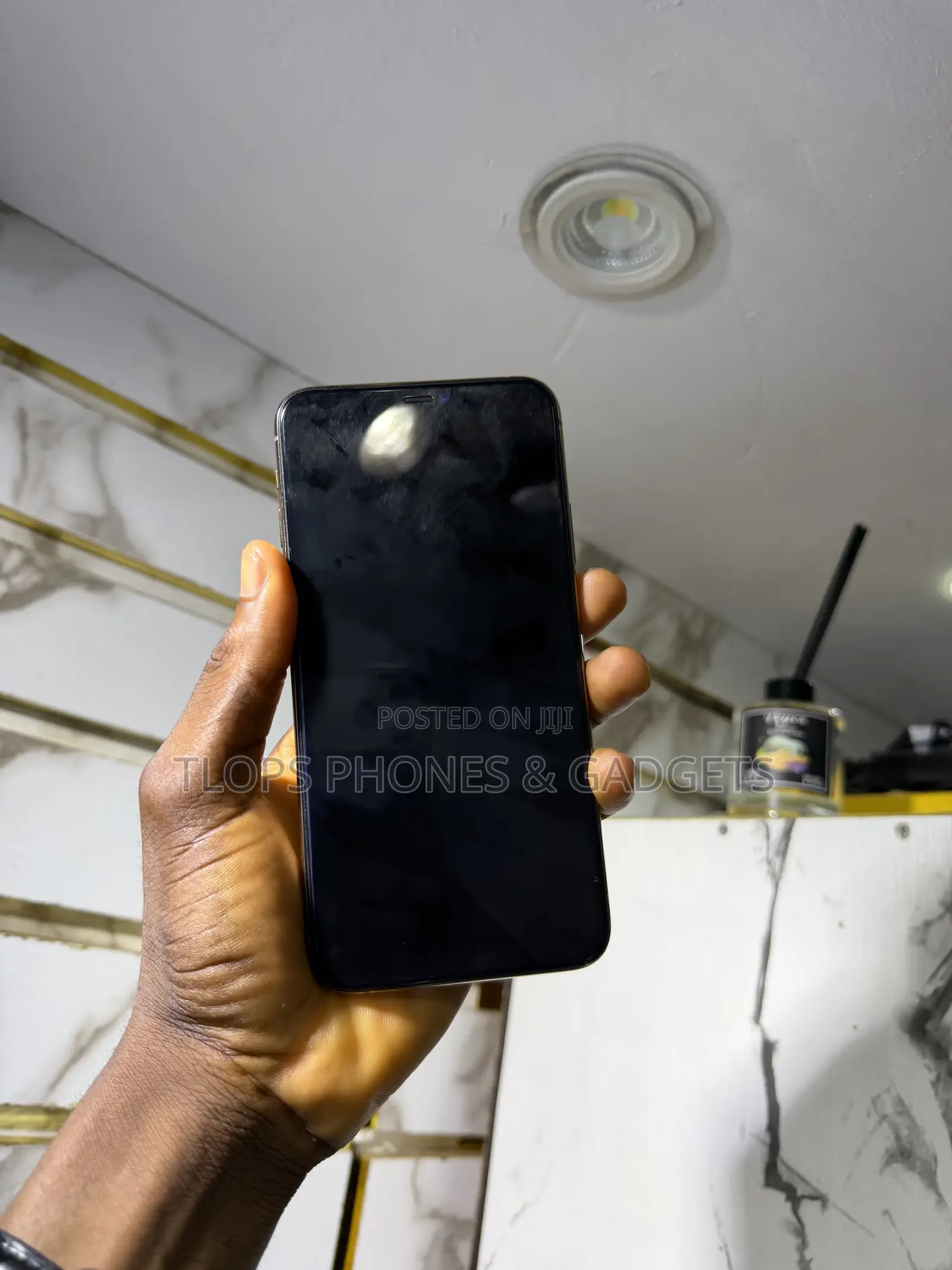 Apple iPhone 11 Pro Max 64 GB Gold