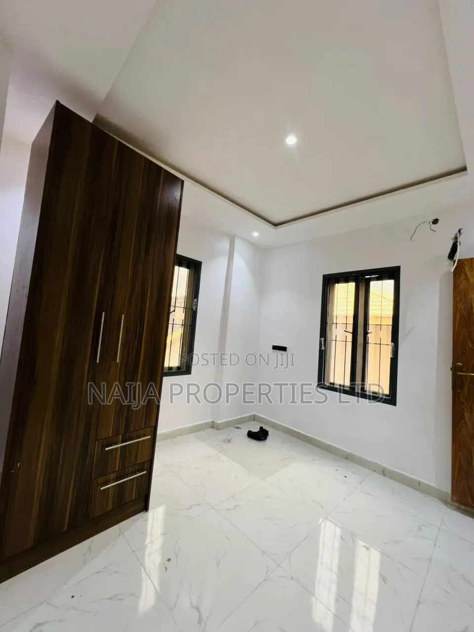 4bdrm Townhouse / Terrace in Lekki Phase 1 for rent
