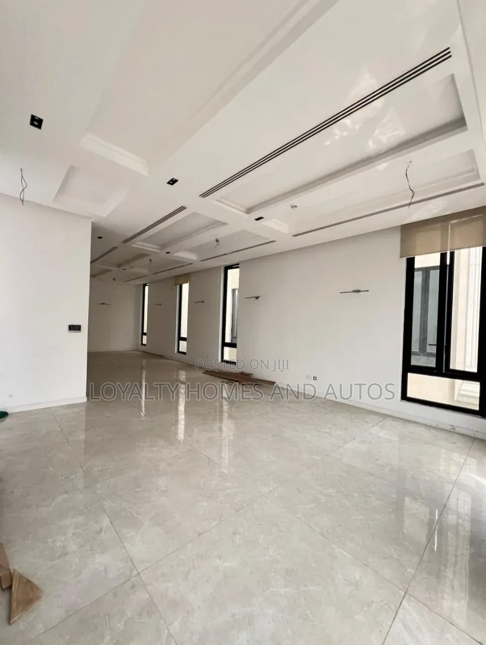 2bdrm House in Lekki Phase 1 for sale
