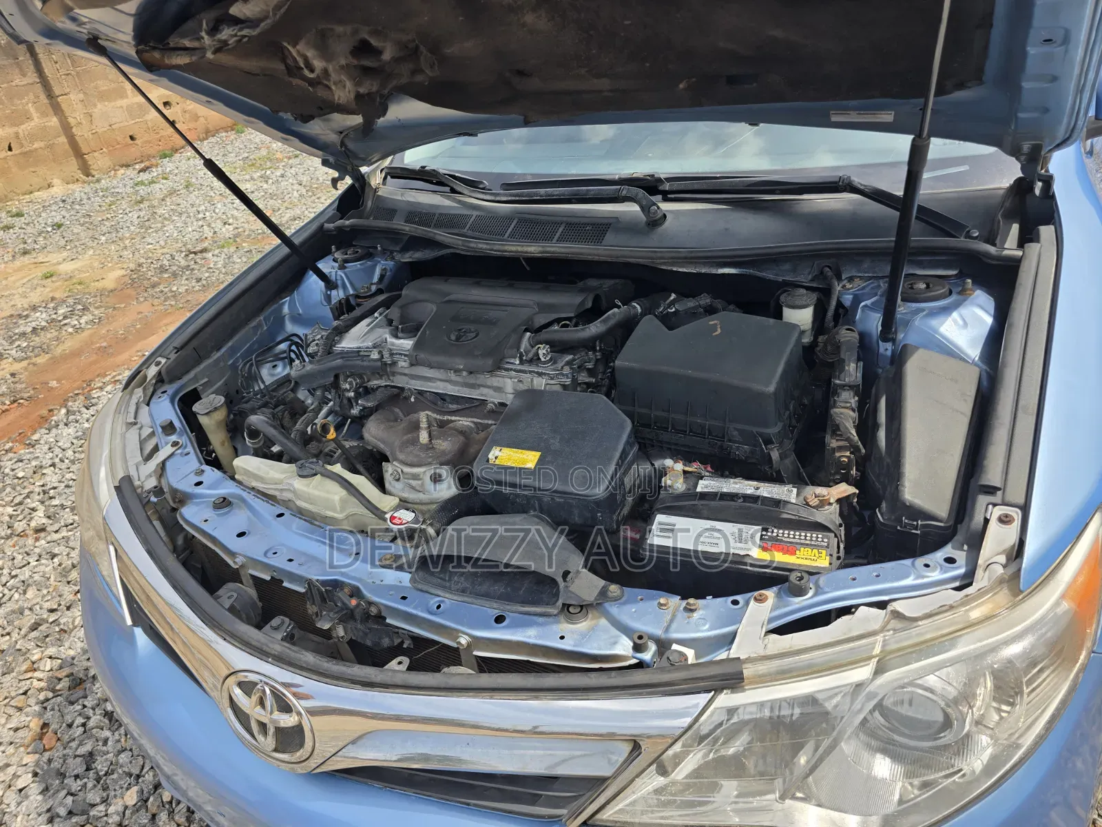 Toyota Camry LE 4dr Sedan (2.5L 4cyl 6A) 2012 Blue