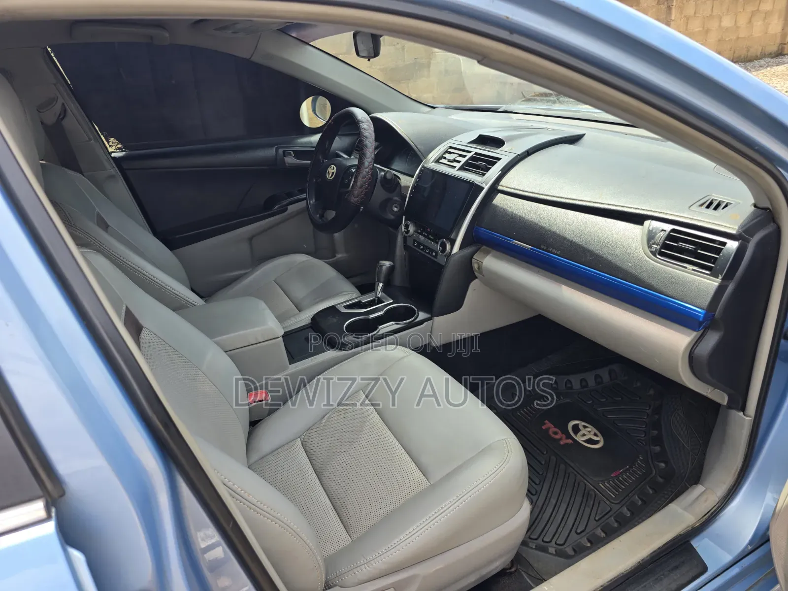Toyota Camry LE 4dr Sedan (2.5L 4cyl 6A) 2012 Blue