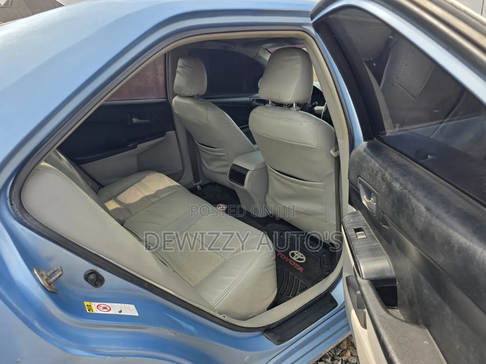 Toyota Camry LE 4dr Sedan (2.5L 4cyl 6A) 2012 Blue