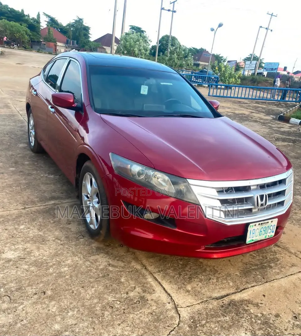 Honda Crosstour 2011 Red