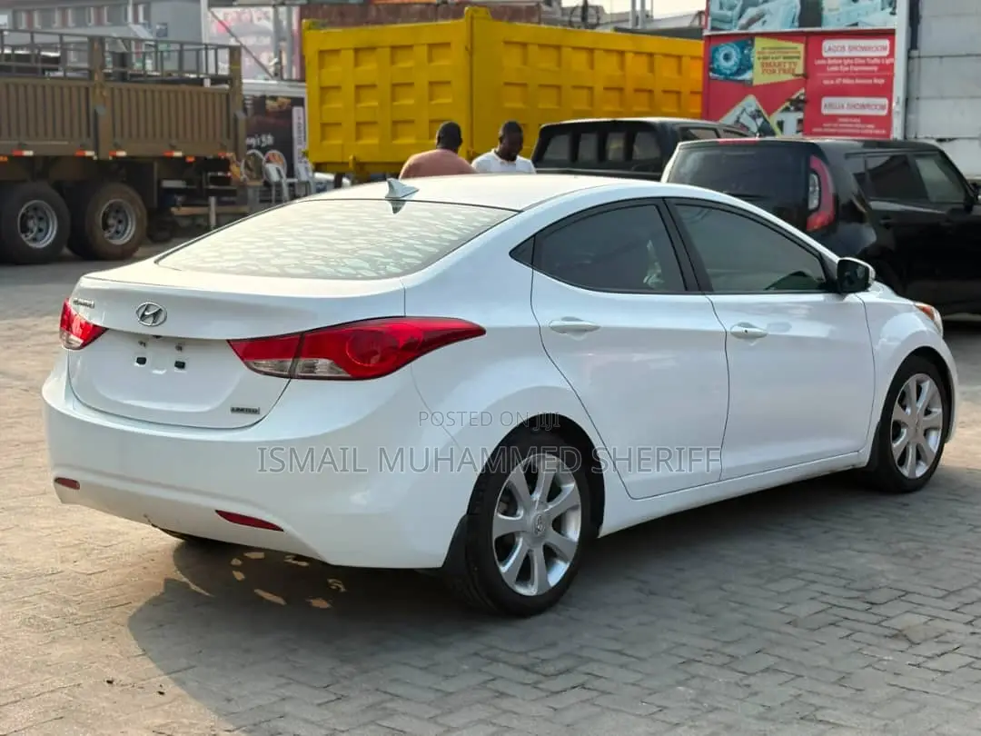 Hyundai Elantra Limited 2012 White