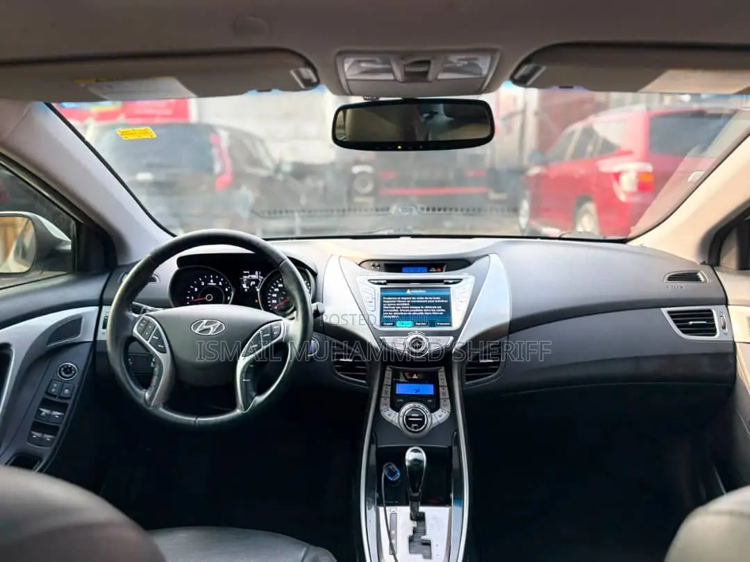 Hyundai Elantra Limited 2012 White