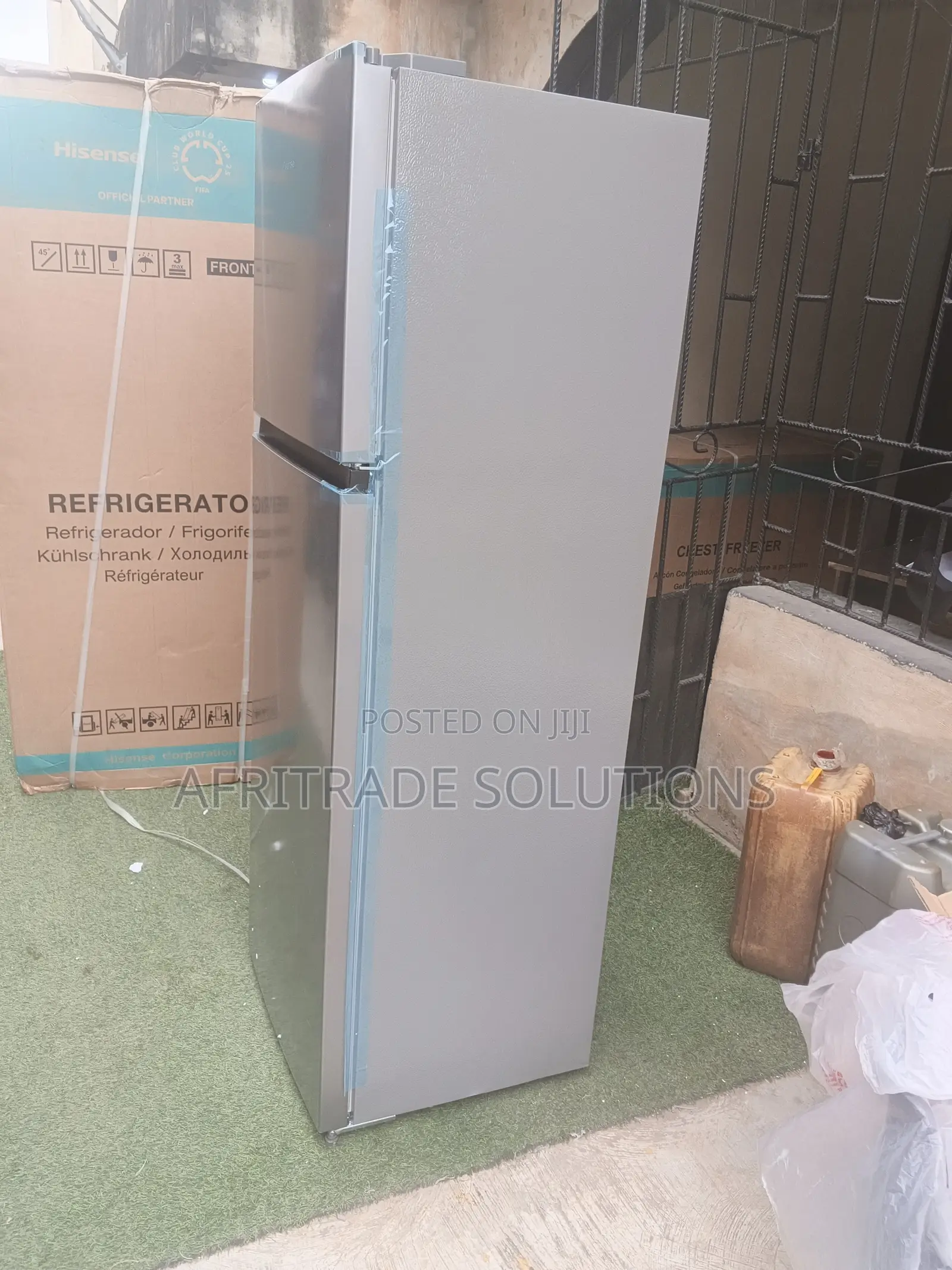 Hisense REF306DR 306L Refrigerator – Built for Convenience
