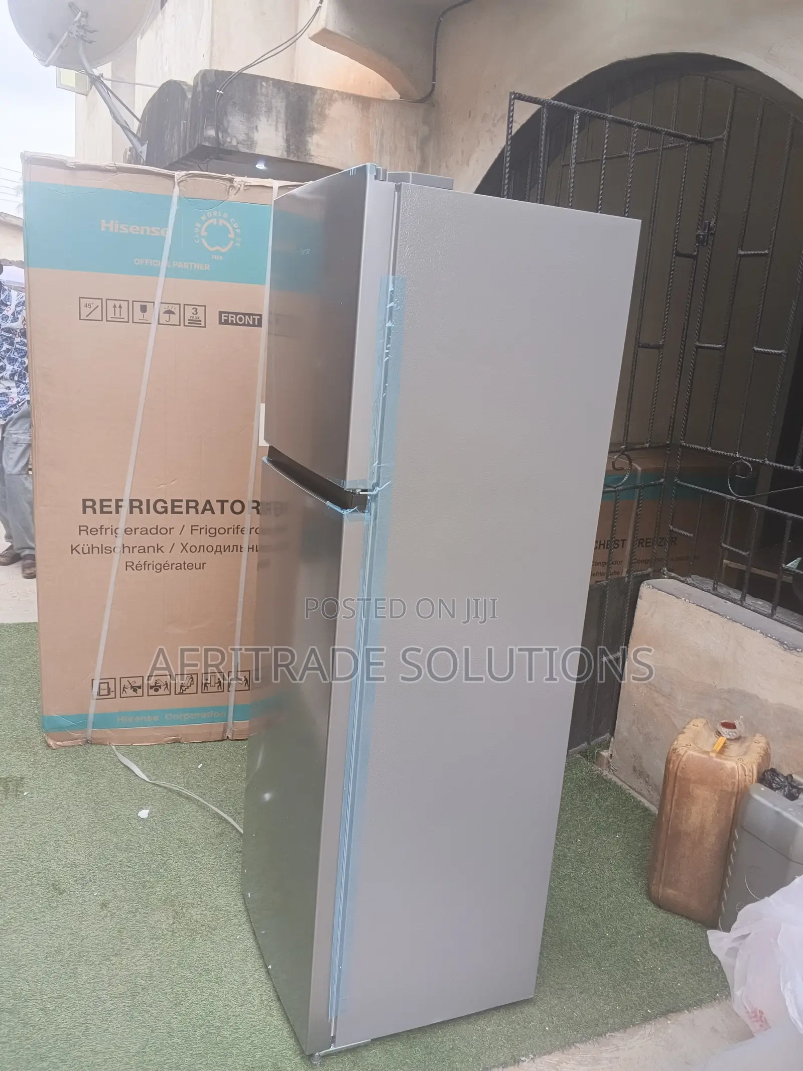 Hisense REF306DR 306L Refrigerator – Built for Convenience