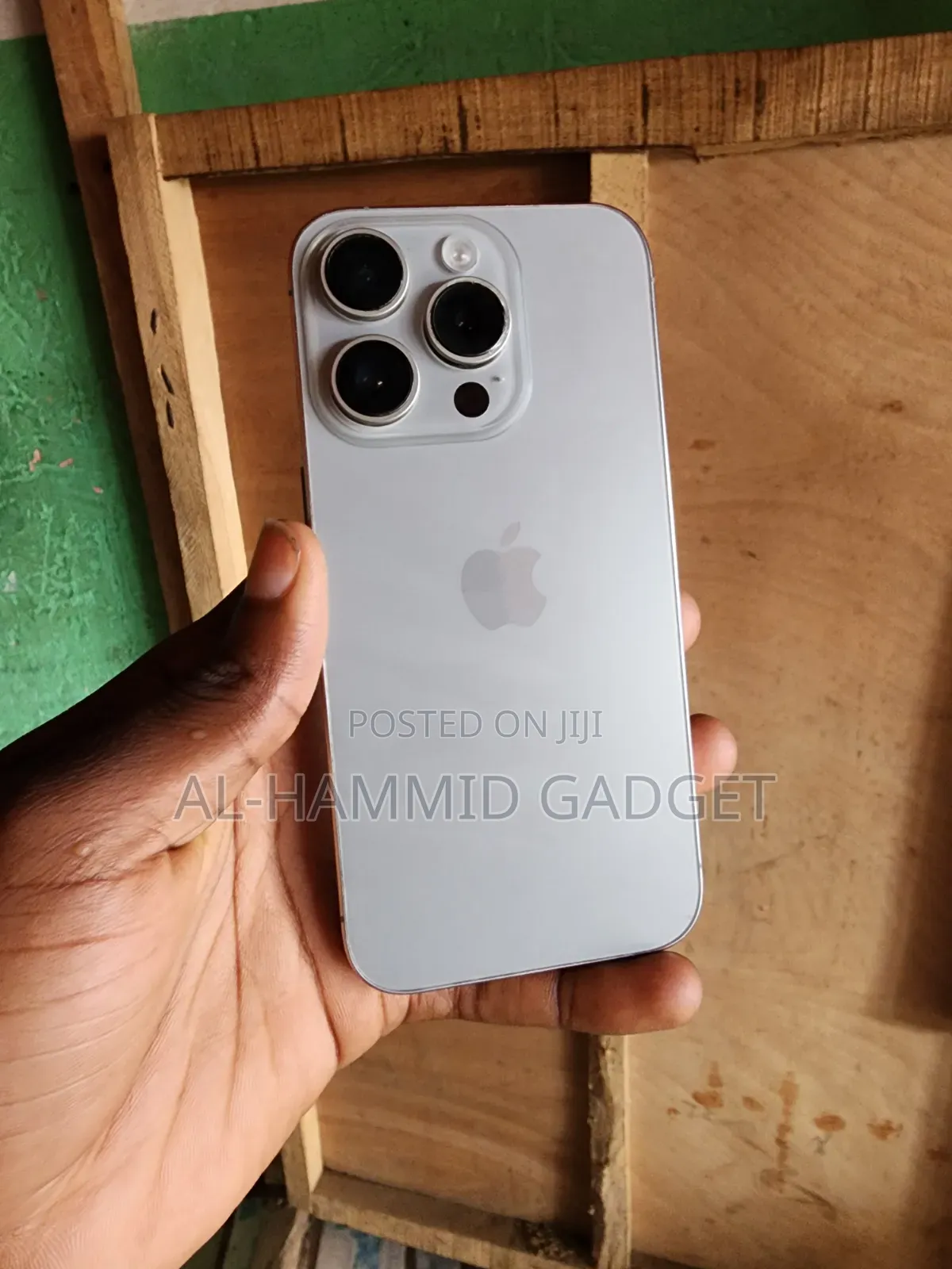 Apple iPhone 15 Pro 128 GB Gray