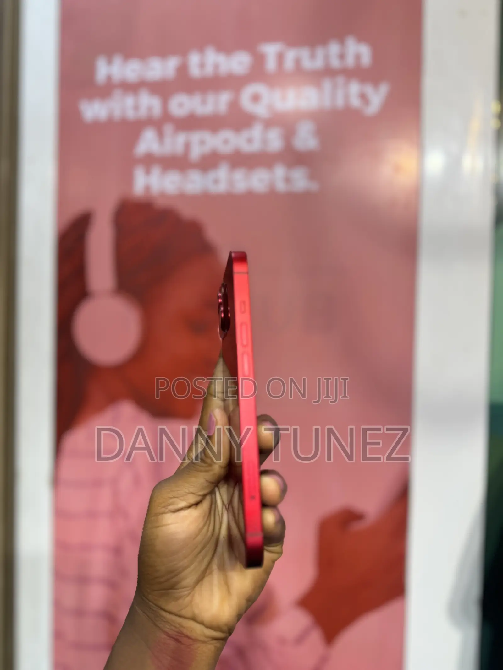 New Apple iPhone 13 128 GB Red