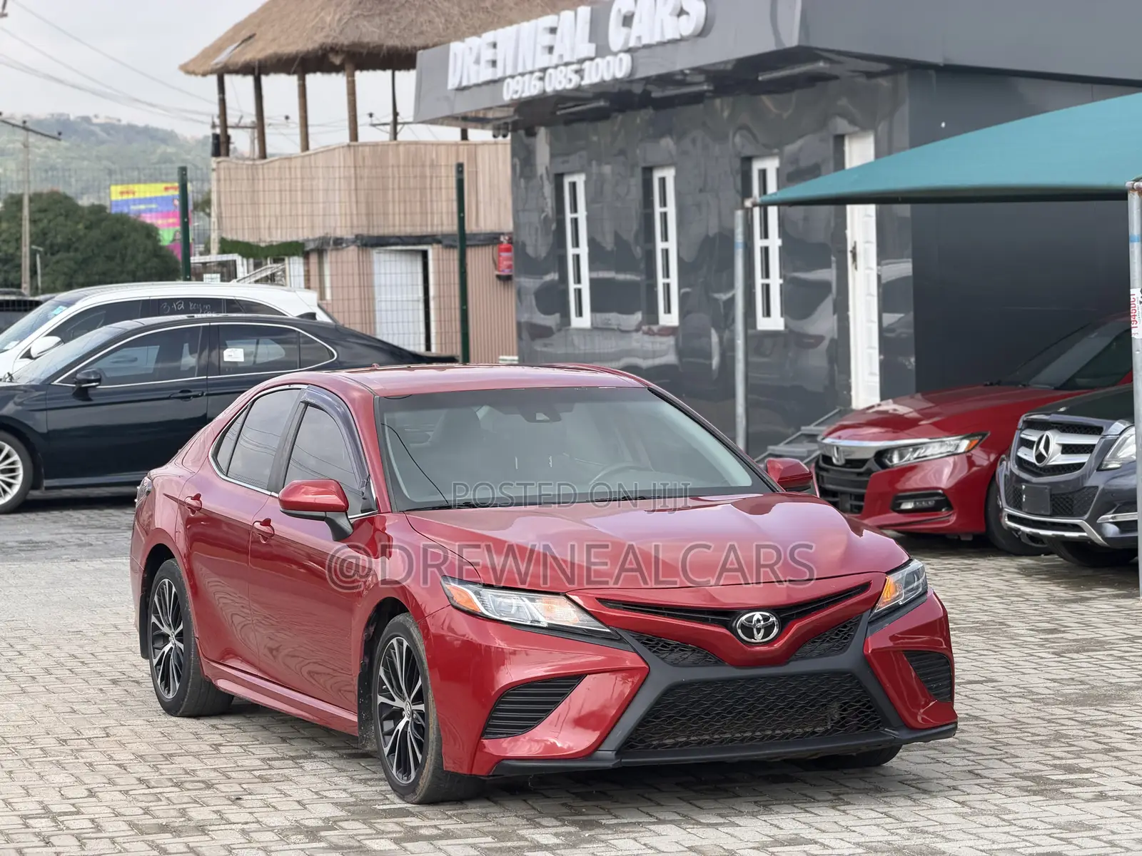 Toyota Camry XSE V6 FWD 2020 Red