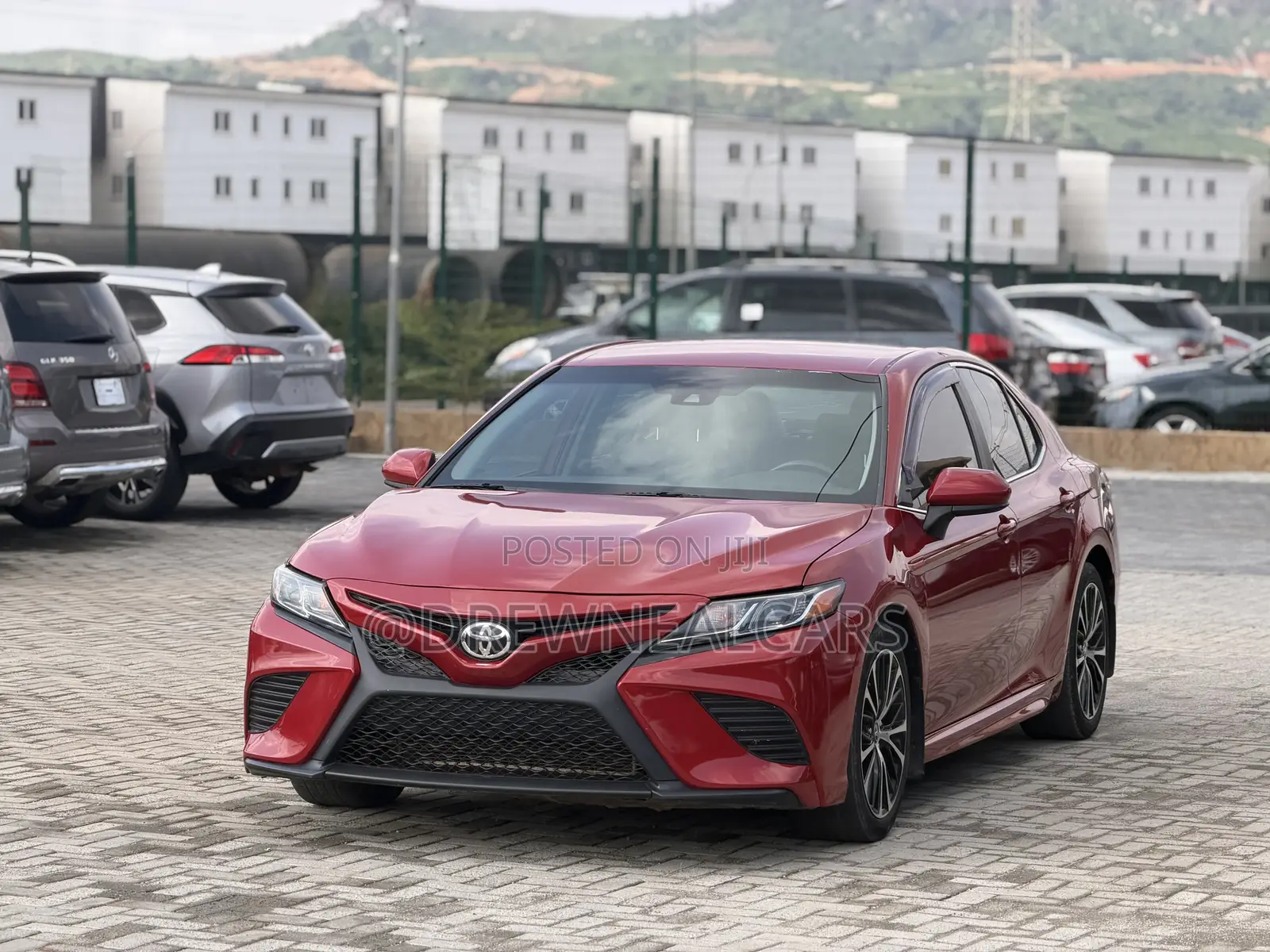 Toyota Camry XSE V6 FWD 2020 Red