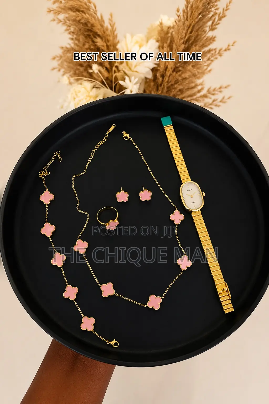 4 -in-1 Clover Jewelry Set With a Golden Watch