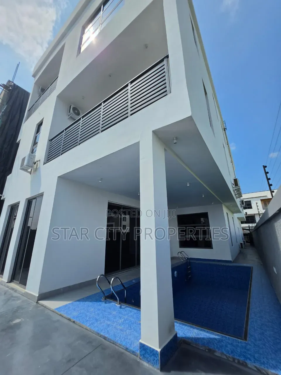 5bdrm Duplex in Banana Island Ikoyi for sale
