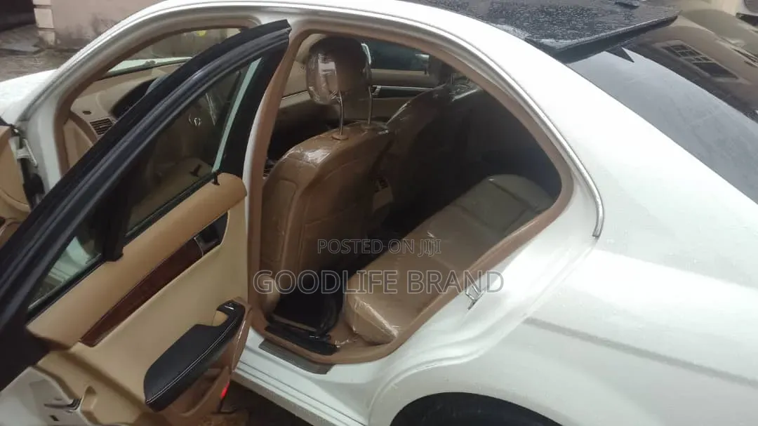 Mercedes-Benz C300 Luxury Sedan RWD (3.0L 6cyl 7A) 2008 White