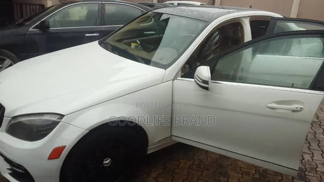 Mercedes-Benz C300 Luxury Sedan RWD (3.0L 6cyl 7A) 2008 White