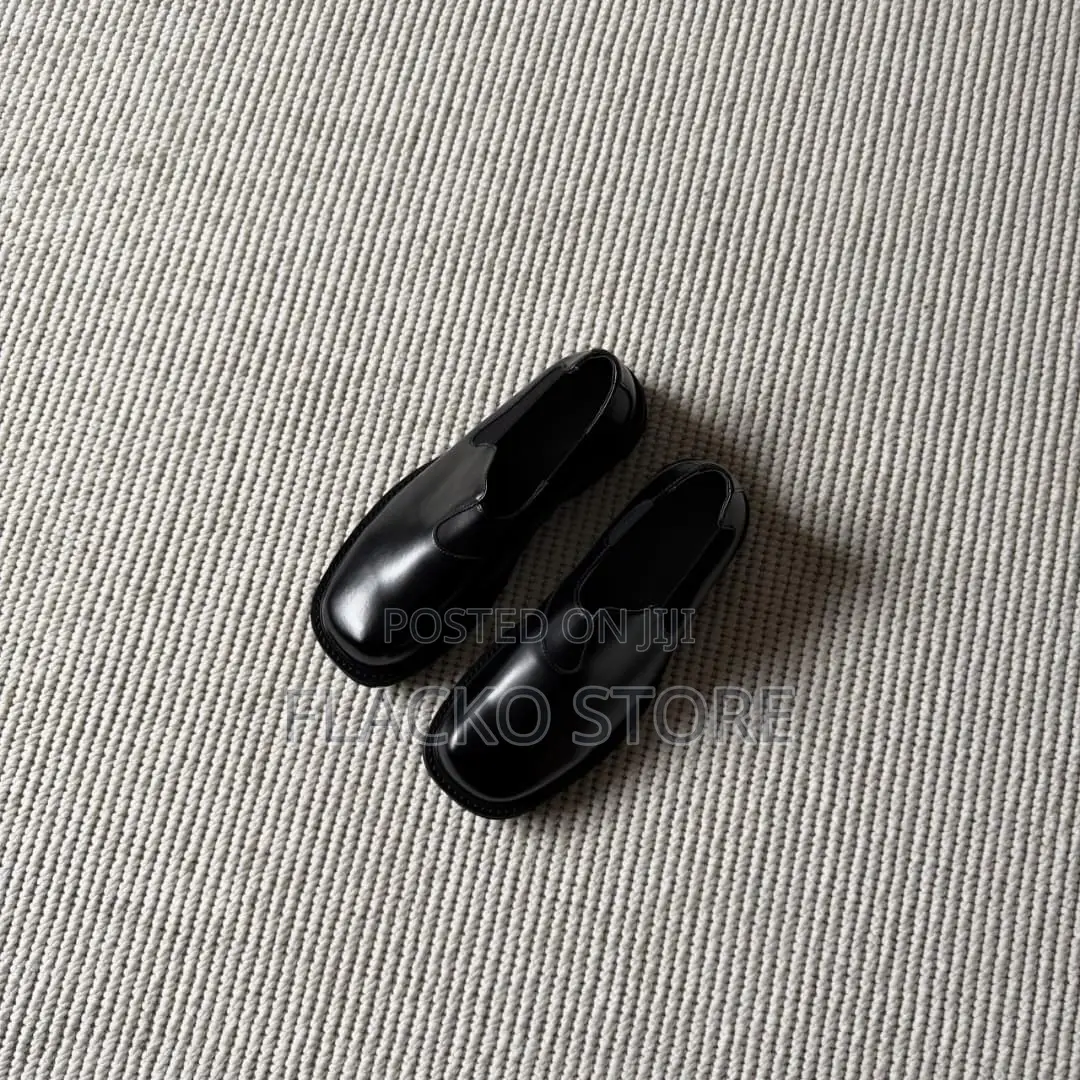 Original Black Derby Square Toe Dress Shoes