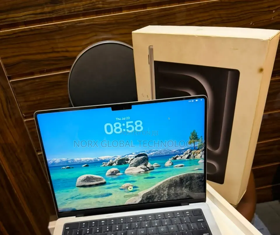 Laptop Apple MacBook Pro 2023 M3 8GB Apple M3 SSD 512GB