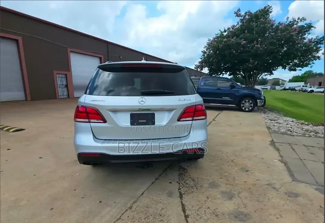 Mercedes-Benz GLE-Class 2018 Silver