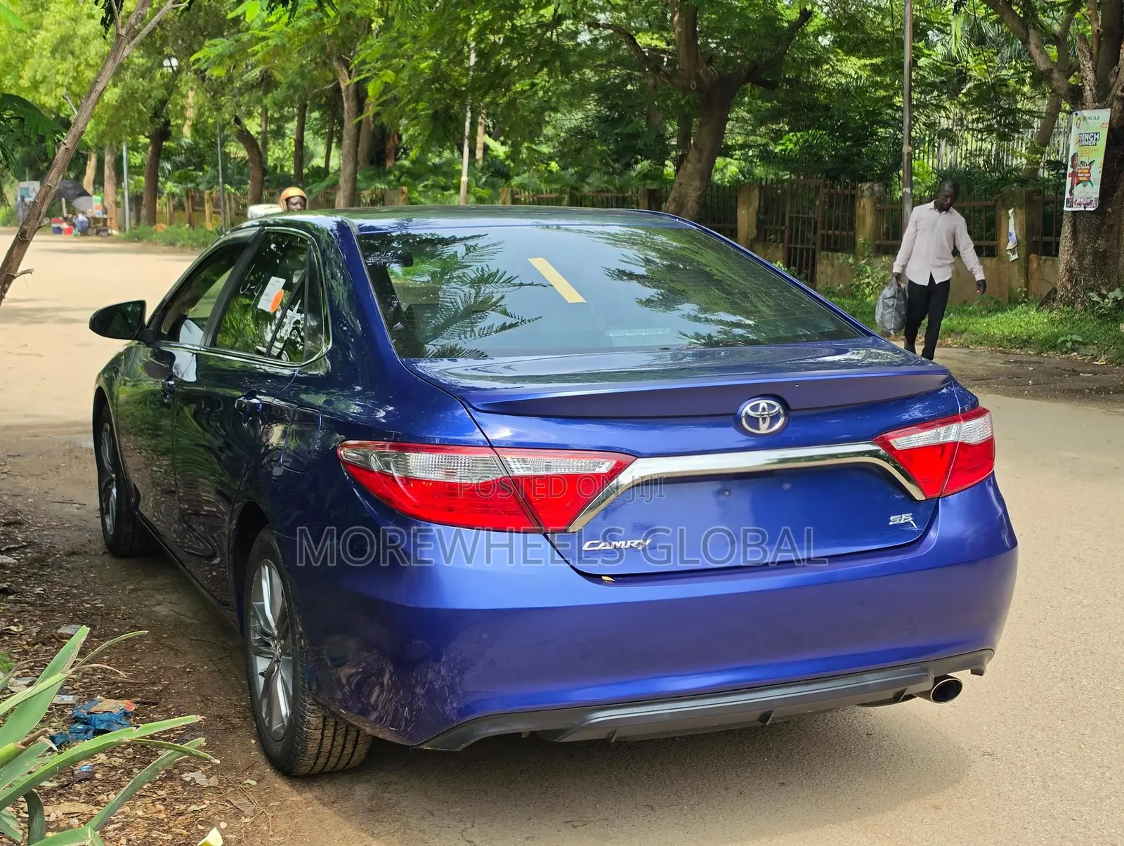 Toyota Camry SE 4dr Sedan (2.5L 4cyl 6A) 2015 Blue