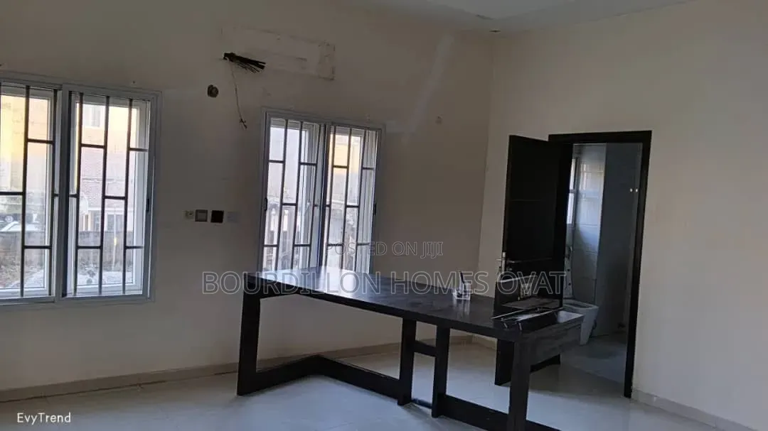 4bdrm Duplex in Ikate Lekki Lagos for rent
