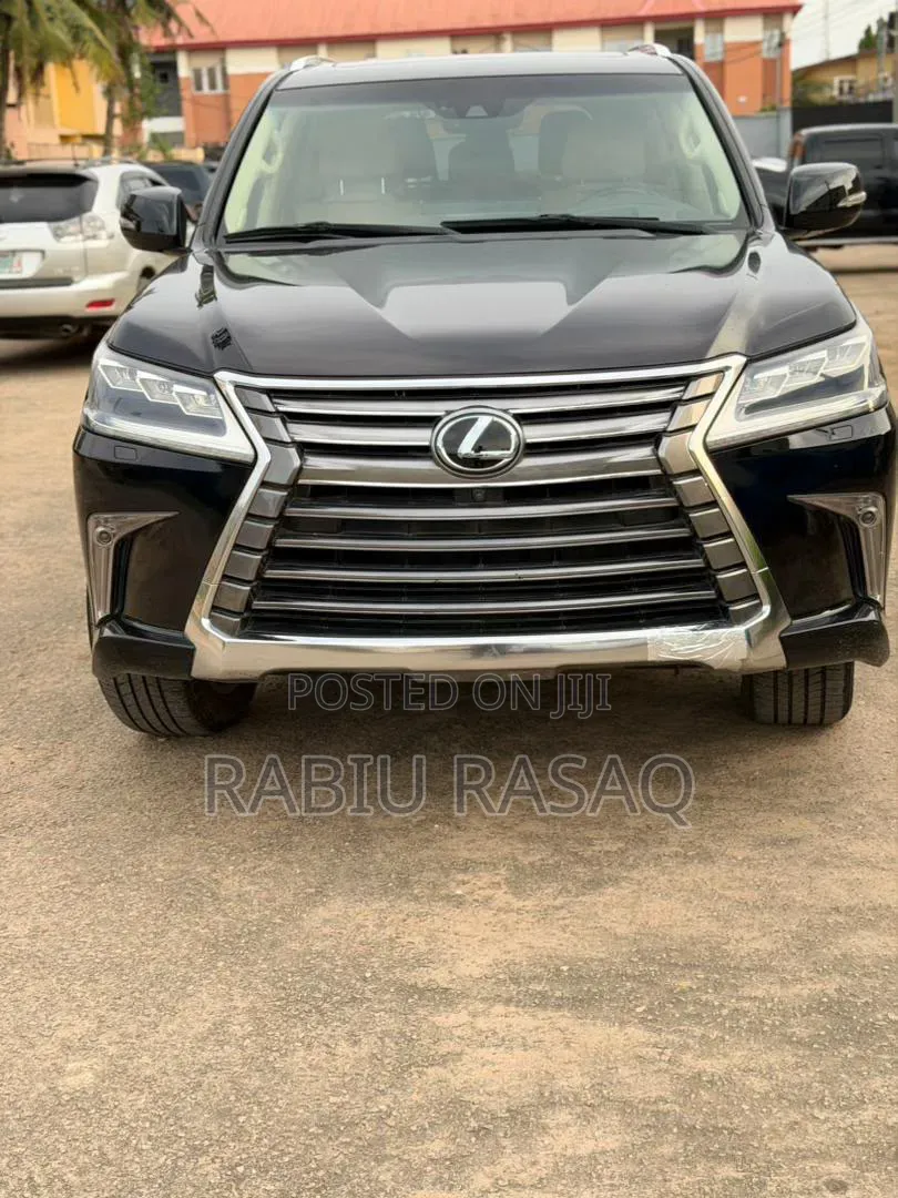 Lexus LX 2017 Black