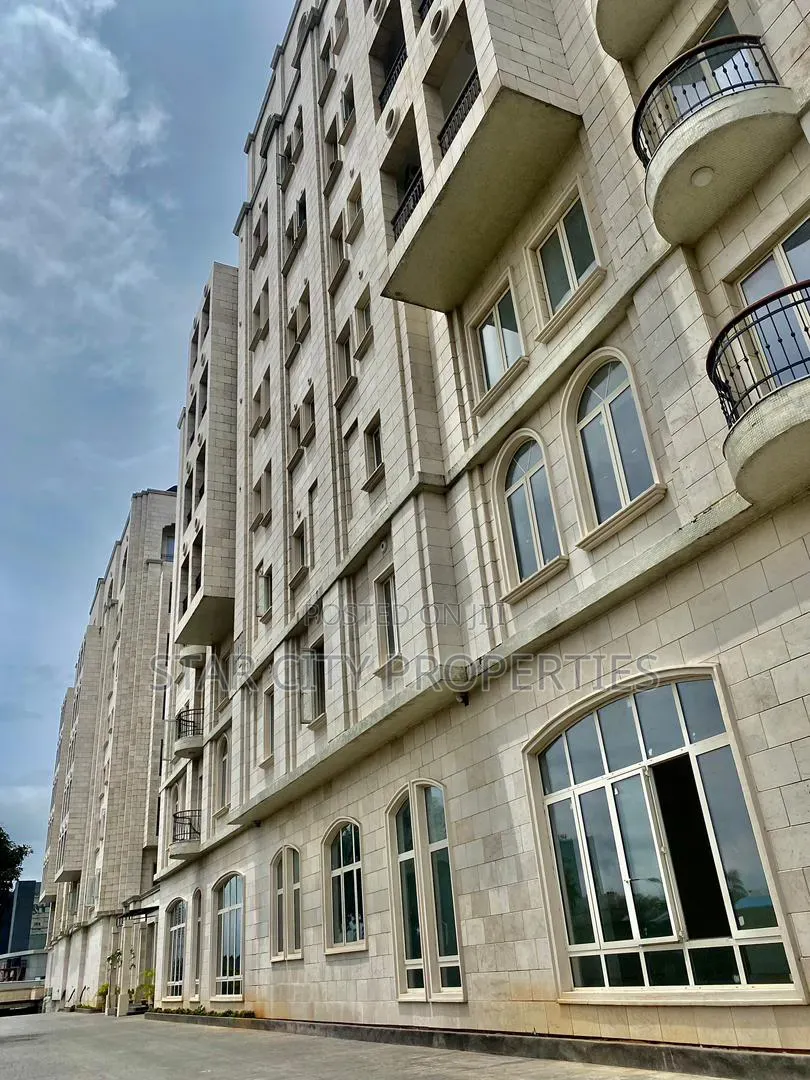 4bdrm Apartment in Victoria Island for rent