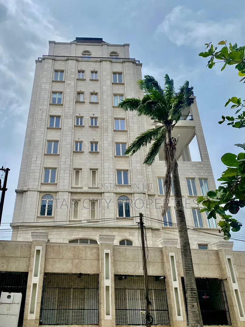 4bdrm Apartment in Victoria Island for rent