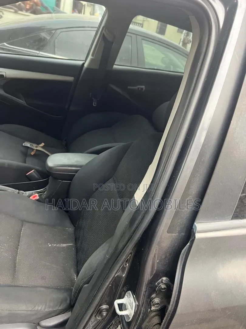 Toyota Matrix 2009 Gray