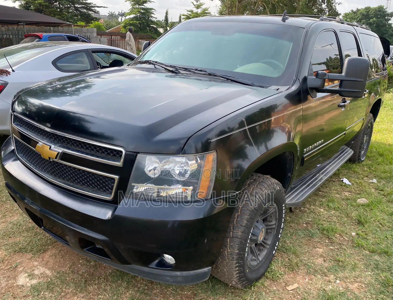 Chevrolet Suburban LT 1500 2012 Black