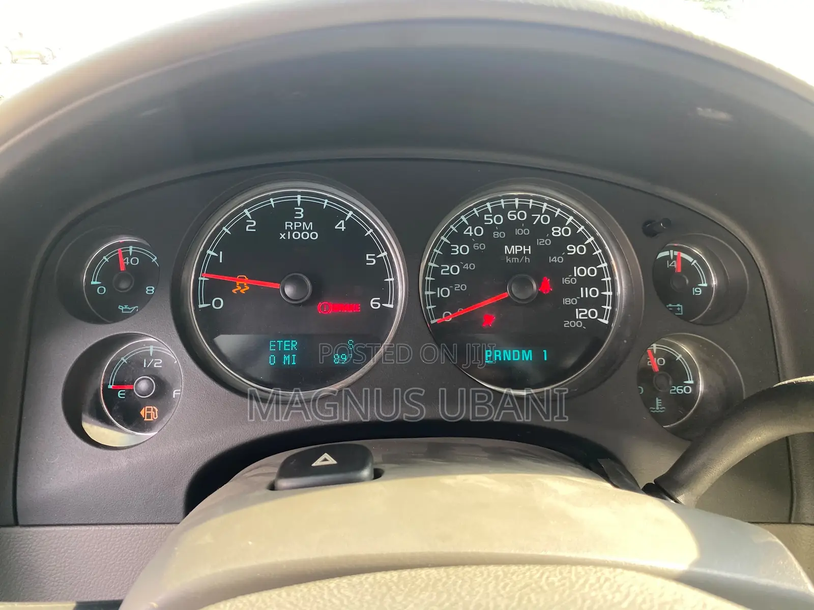 Chevrolet Suburban LT 1500 2012 Black