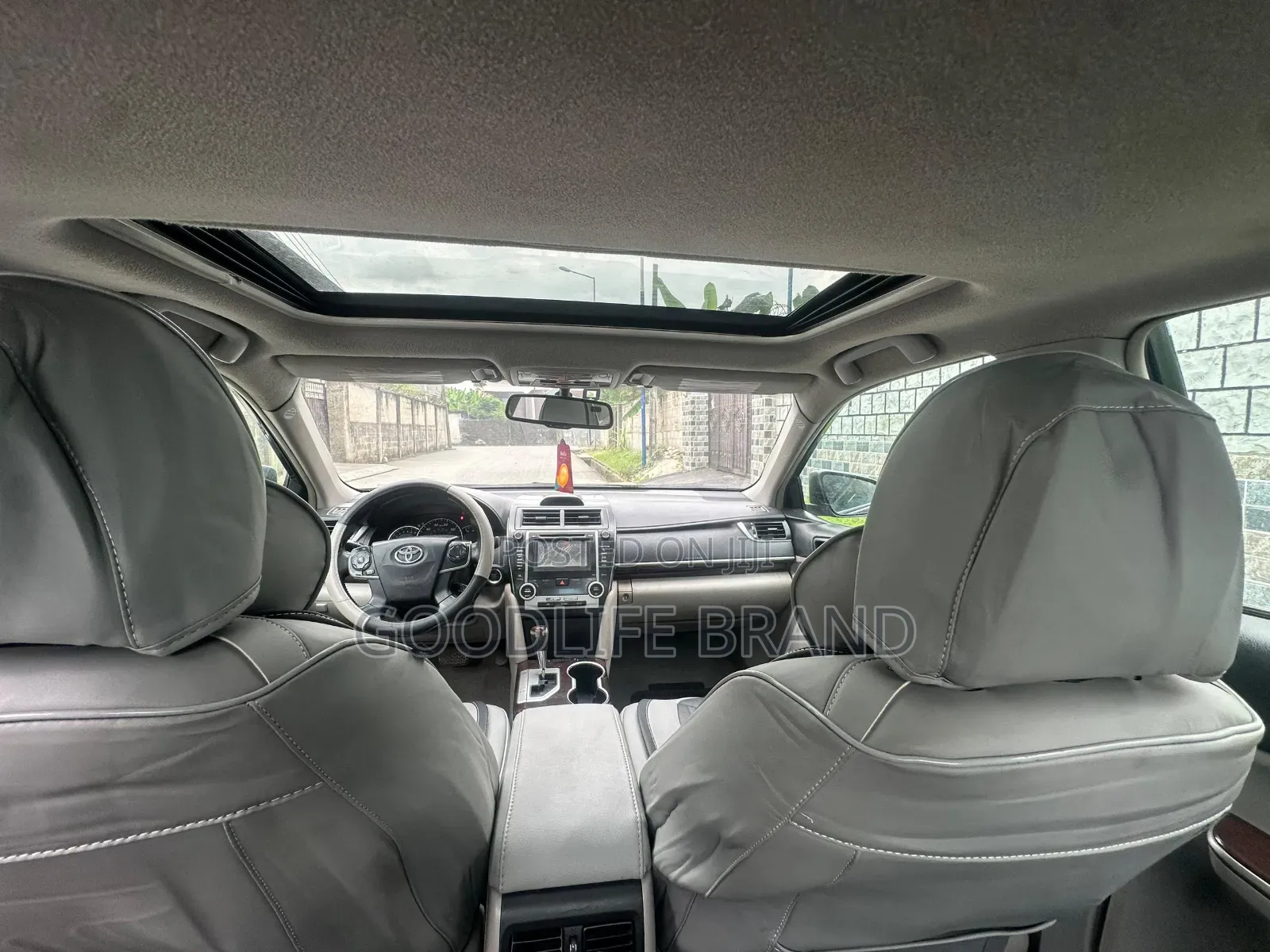 Toyota Camry SE 4dr Sedan w/Prod. End 11/13 (3.5L 6cyl 6A) 2014