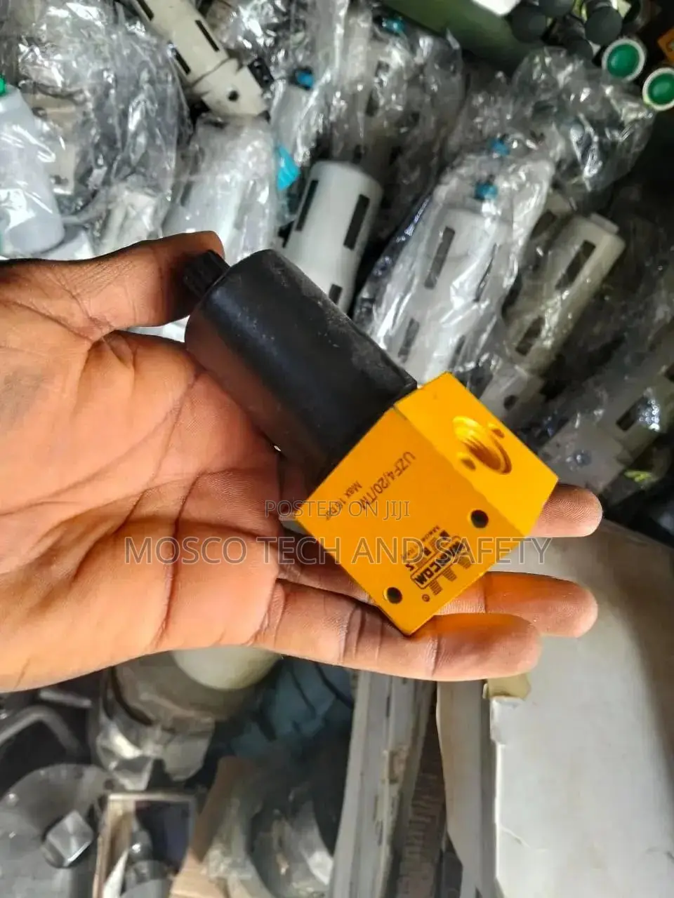 Bürkert Solenoid Valve Type 6213 (24V DC)