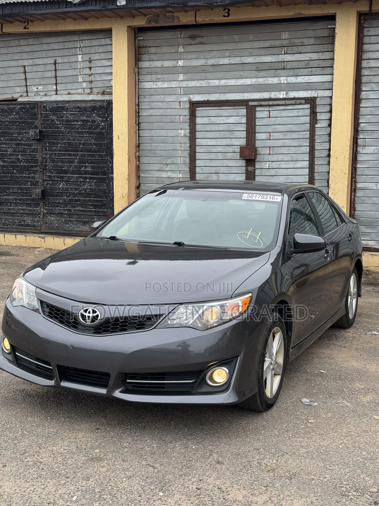 Toyota Camry 2013 Gray