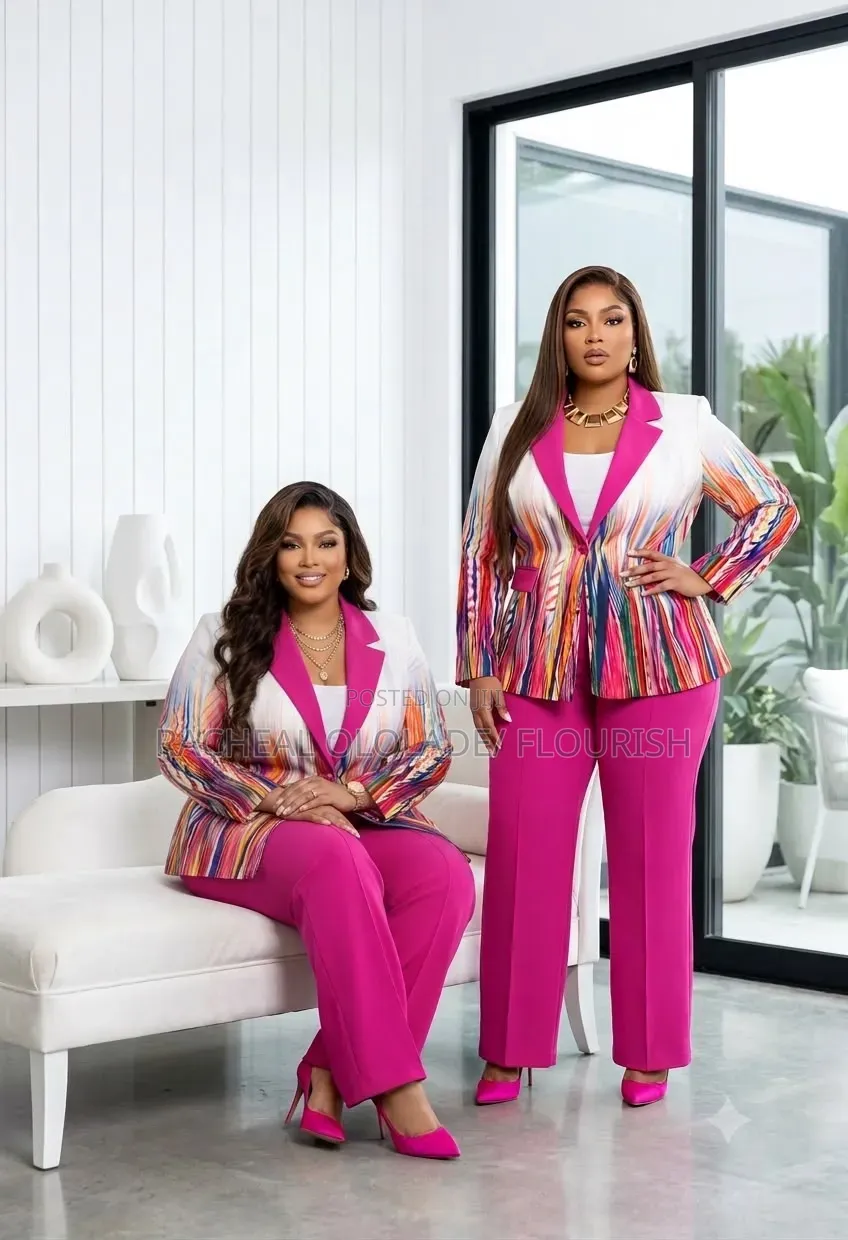 Elegant Female Cooperate Up and Down