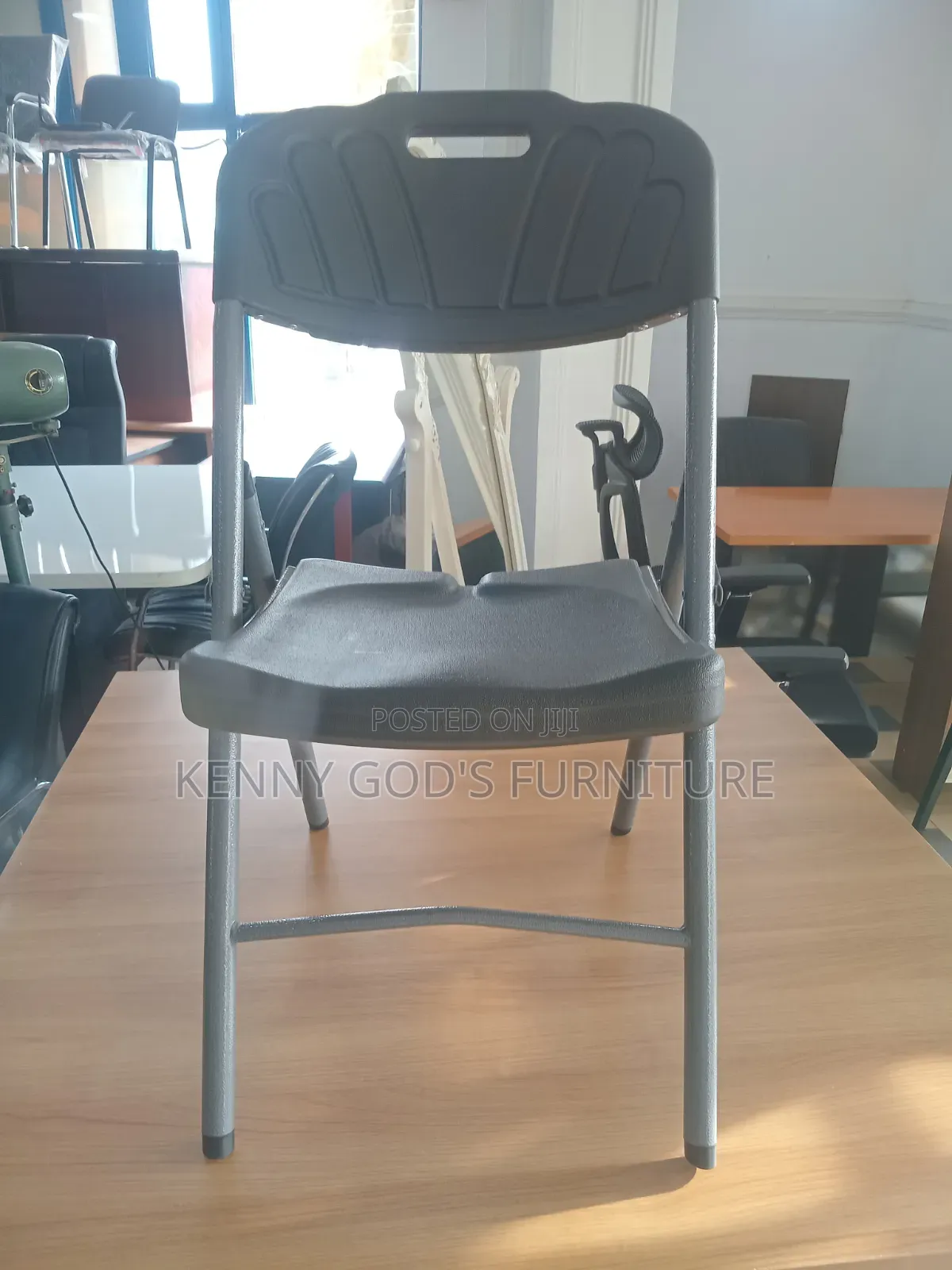 Foldable Chair for Public