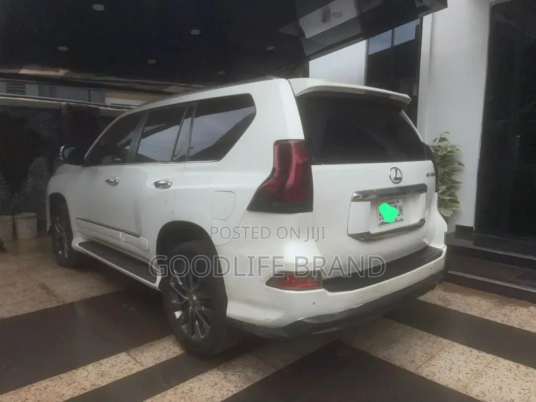 Lexus GX 460 Base 2015 White