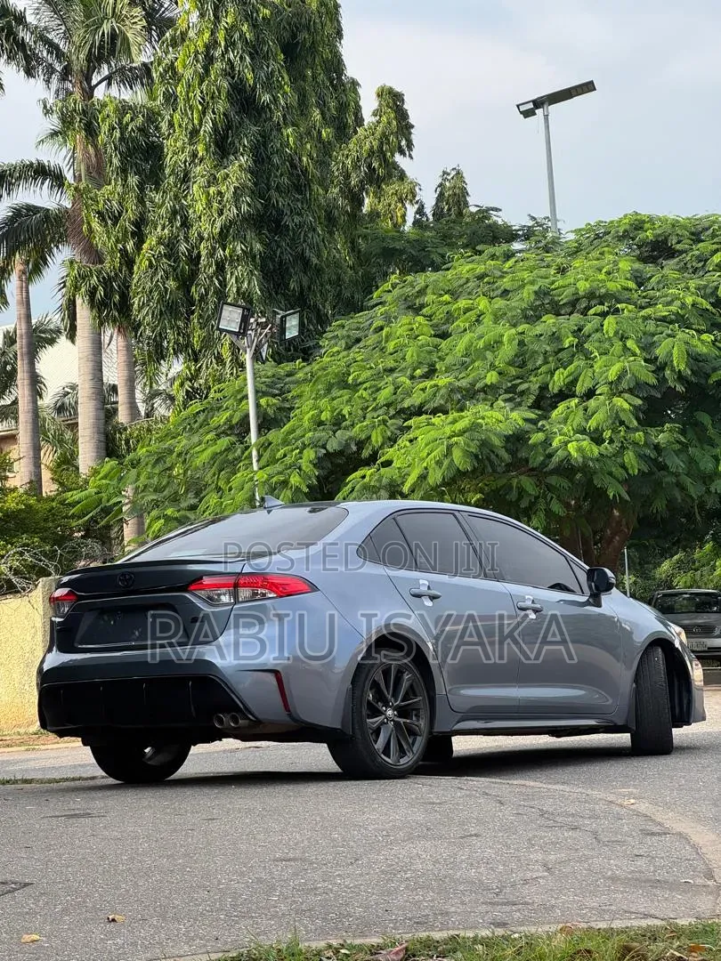 Toyota Corolla 2023 Gray