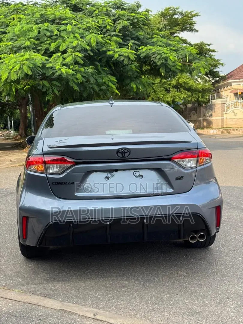 Toyota Corolla 2023 Gray