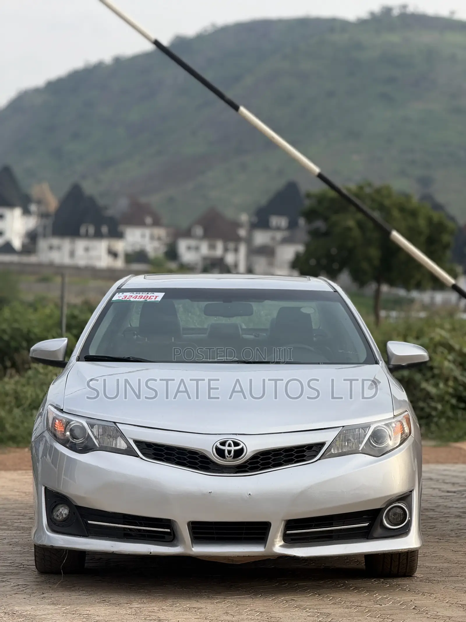 Toyota Camry 2012 Silver