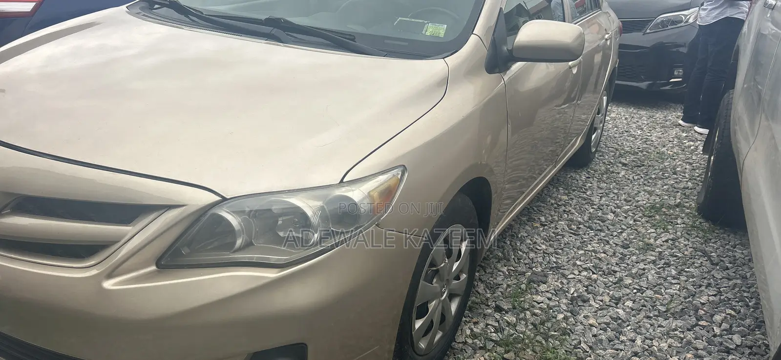 Toyota Corolla L 4dr Sedan (1.8L 4cyl 5M) 2013 Gold
