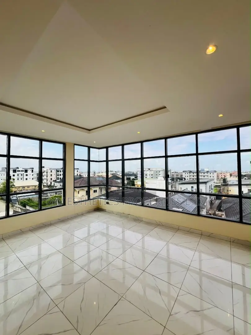 2bdrm Block of Flats in Ikate for sale