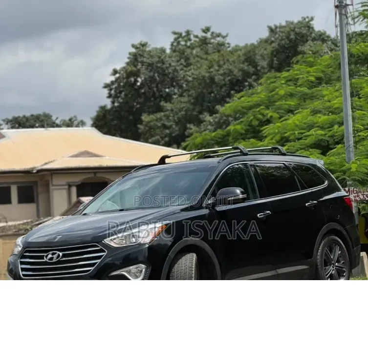 Hyundai Santa Fe 2016 Black